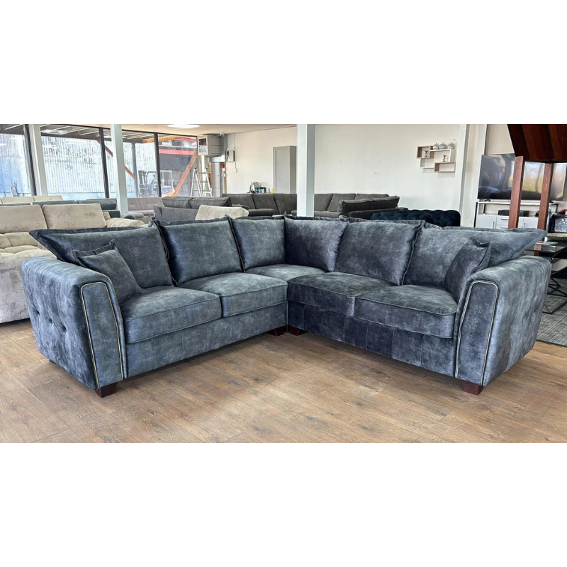 Serena Large Corner Sofa – Black | Spacious Modern L-Shaped Sofa for Stylish Living Rooms